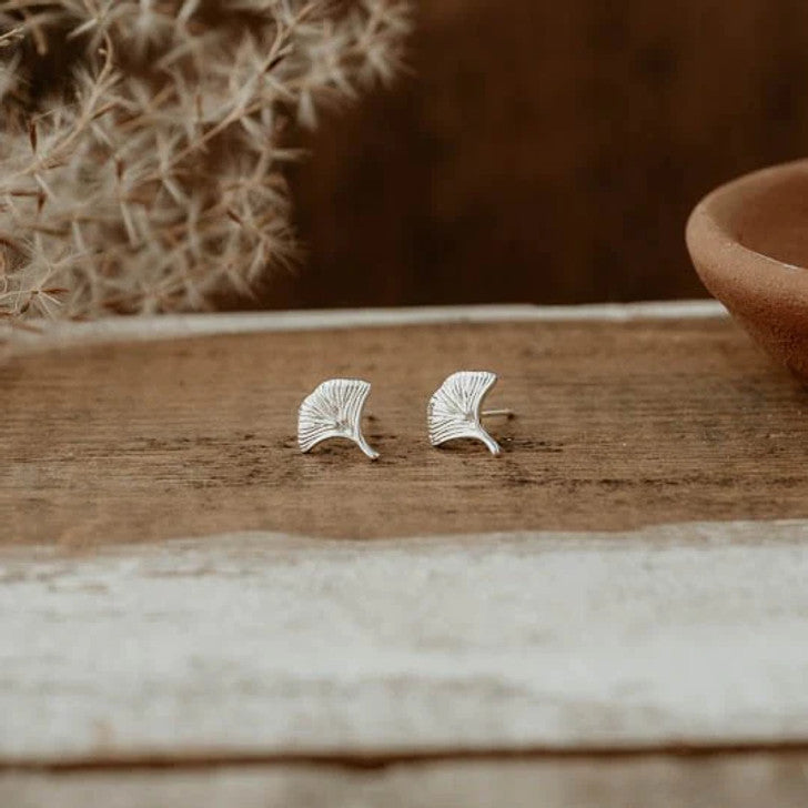 Ginkgo Leaf Studs