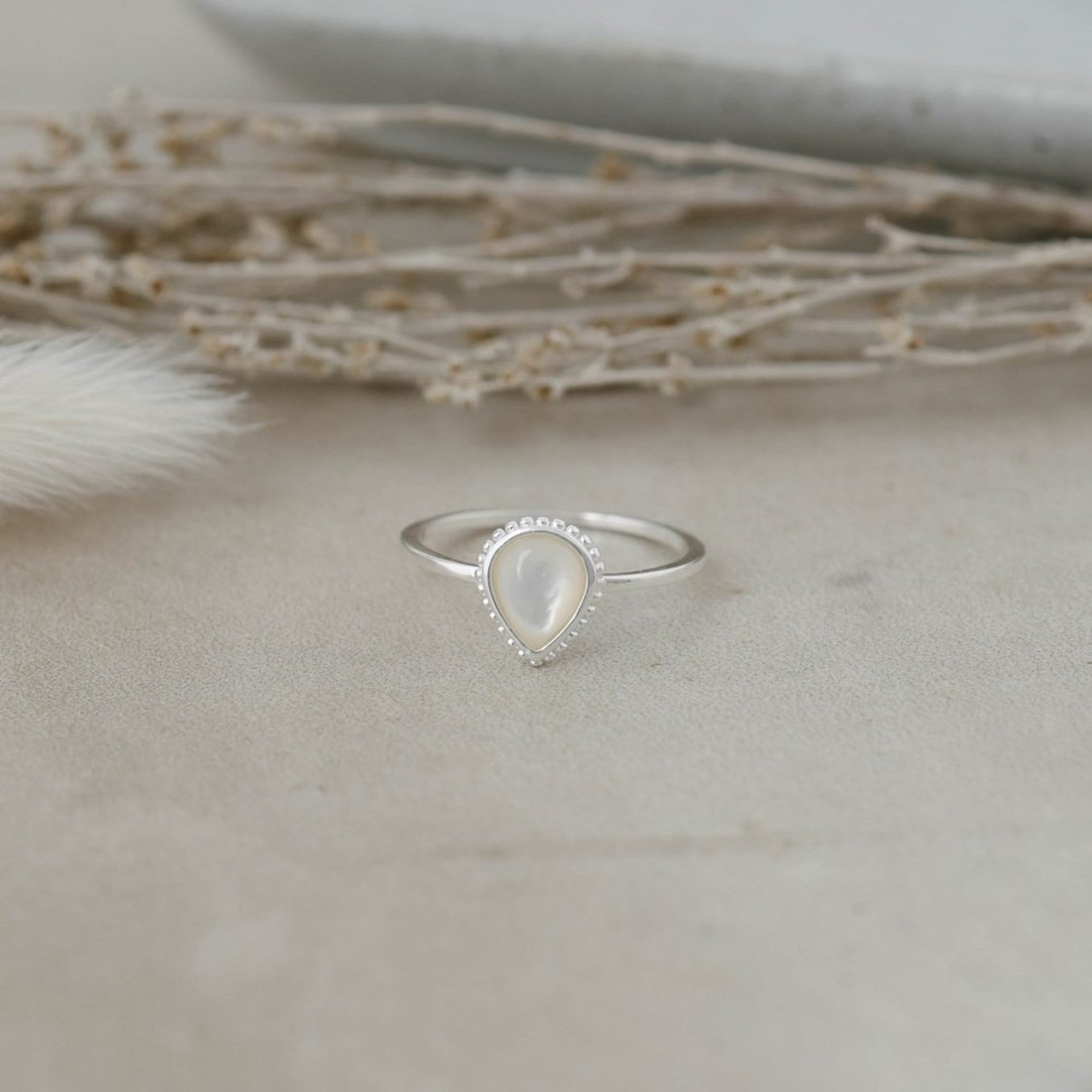 Antoinette Ring