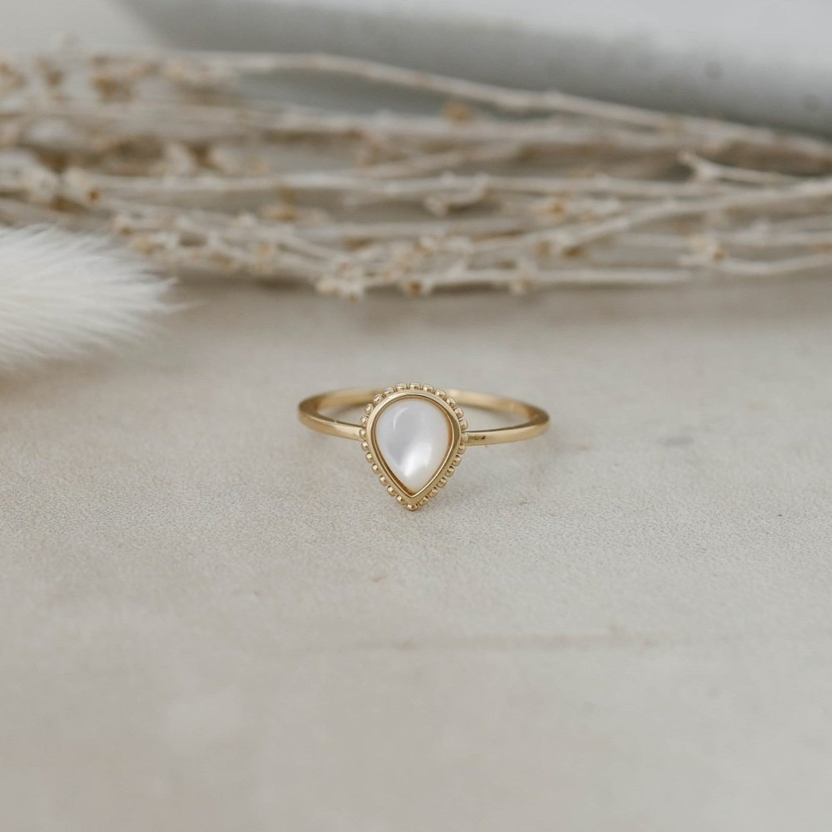 Antoinette Ring