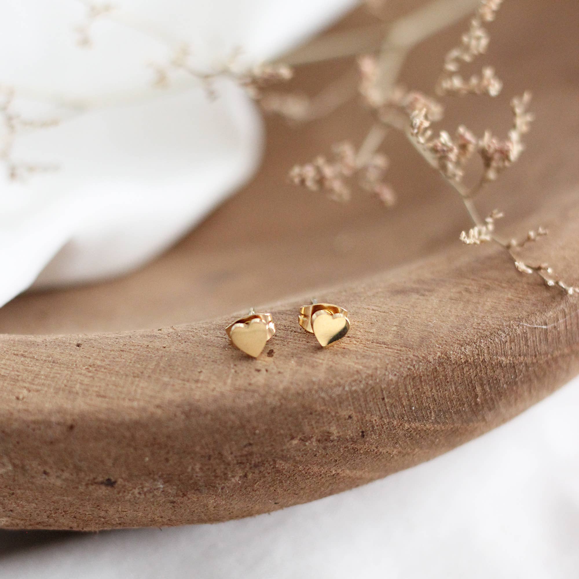 Mini Heart Earrings (Gold)