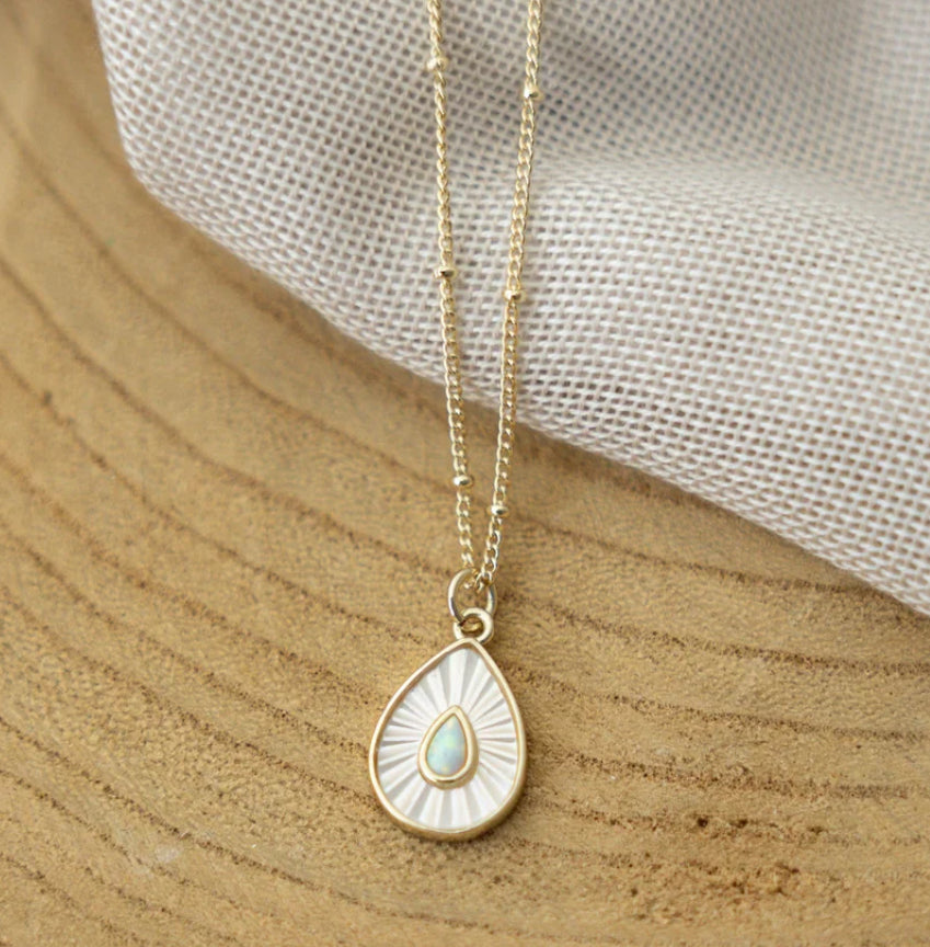 Dewdrop necklace